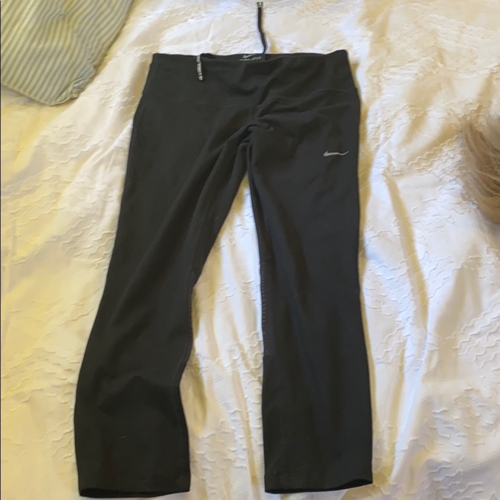 Nike Epic Run Crops